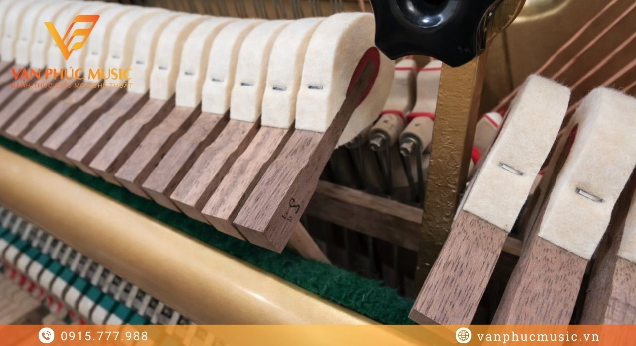 piano Yamaha UX3 piano Yamaha UX3