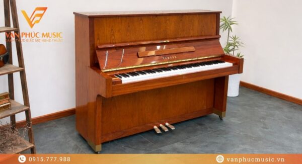 Yamaha W104B