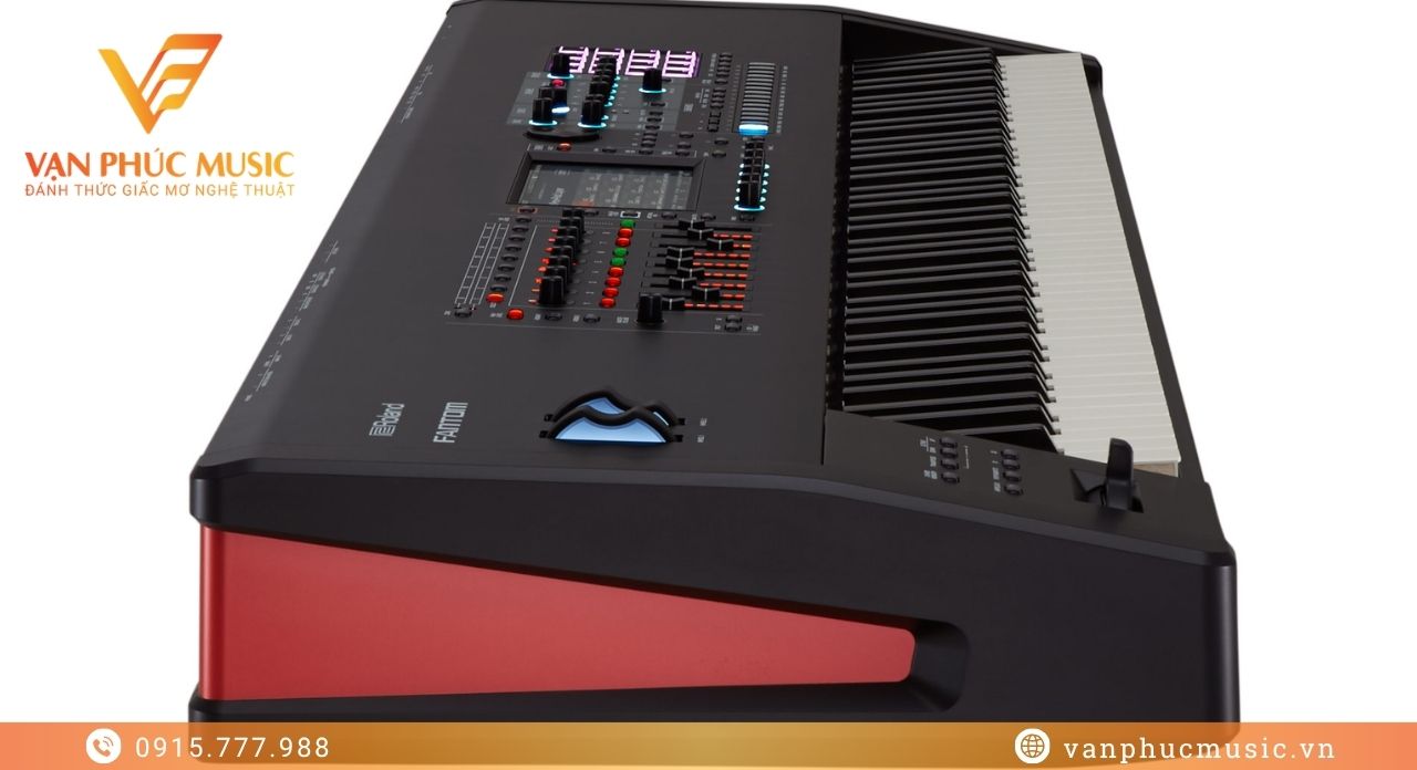 Roland Fantom 8