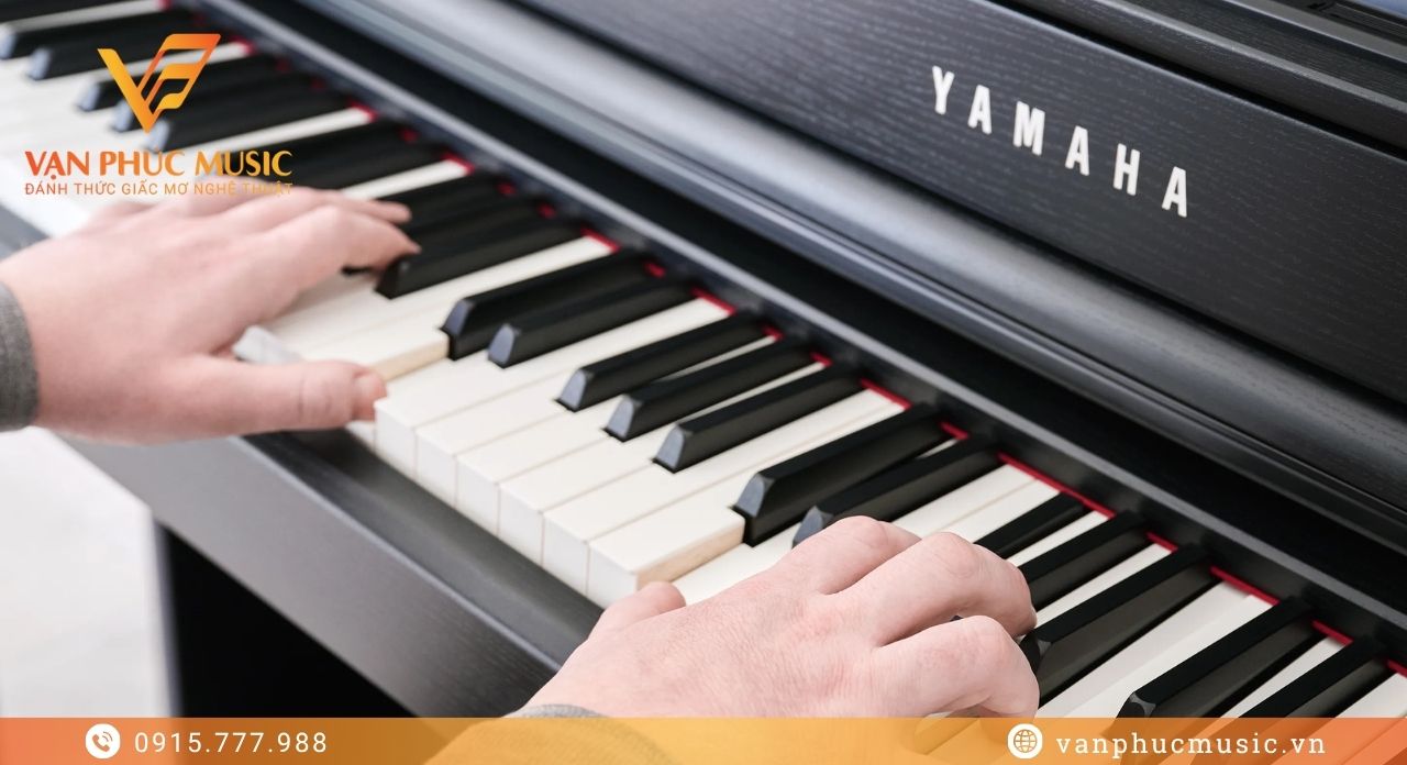 đàn piano điện Yamaha CLP 845B