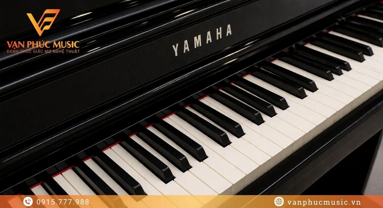 đàn piano điện Yamaha CLP 845PE