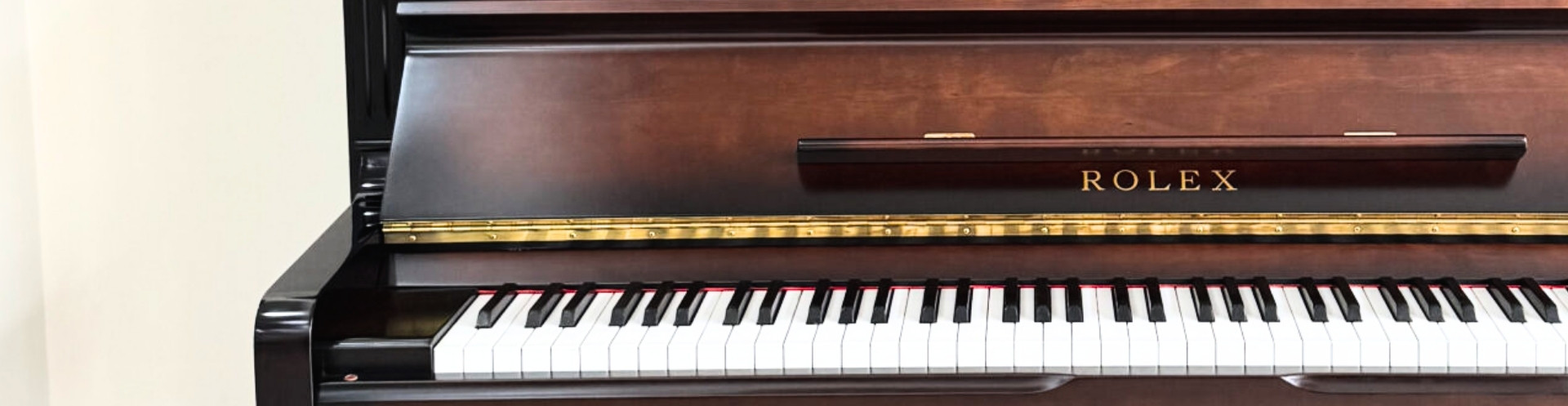 Đàn Piano Upright Rolex