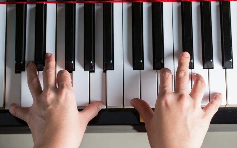 Polyphony là số nốt đàn có thể phát ra cùng lúc