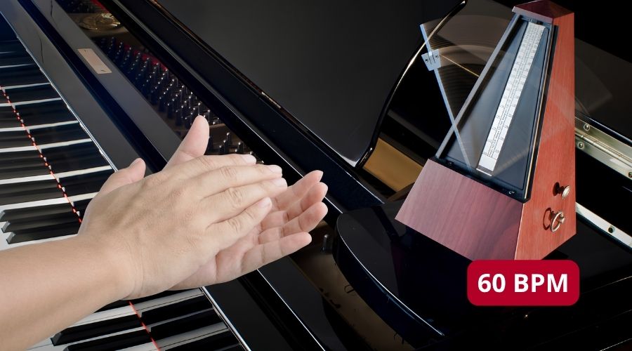 Bật metronome ở 60 BPM, vỗ tay theo tiếng click