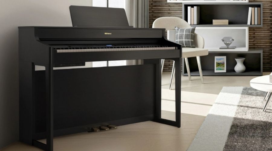 HP702 có thùng đàn dáng đứng, nắp phím gập gọn