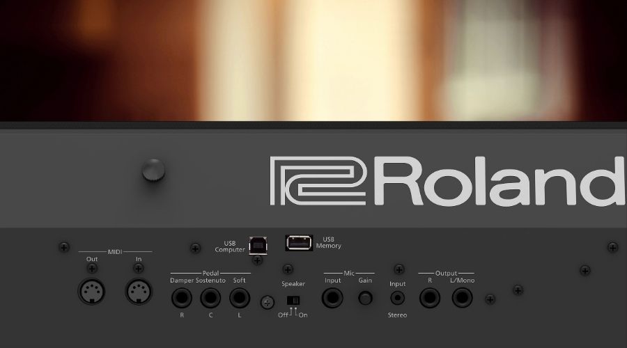 FP-90X có Bluetooth Audio, MIDI, USB, tai nghe, micro, pedal