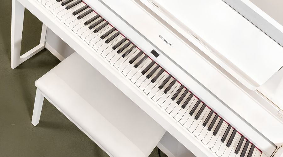 LX-9 dùng Hybrid Grand Keyboard, mô phỏng trọng lượng phím